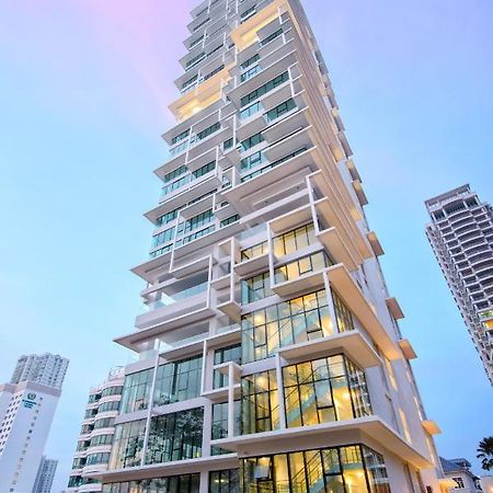 Sunrise Gurney Premium Executive City/Seafront Suite - Penang George Town Esterno foto