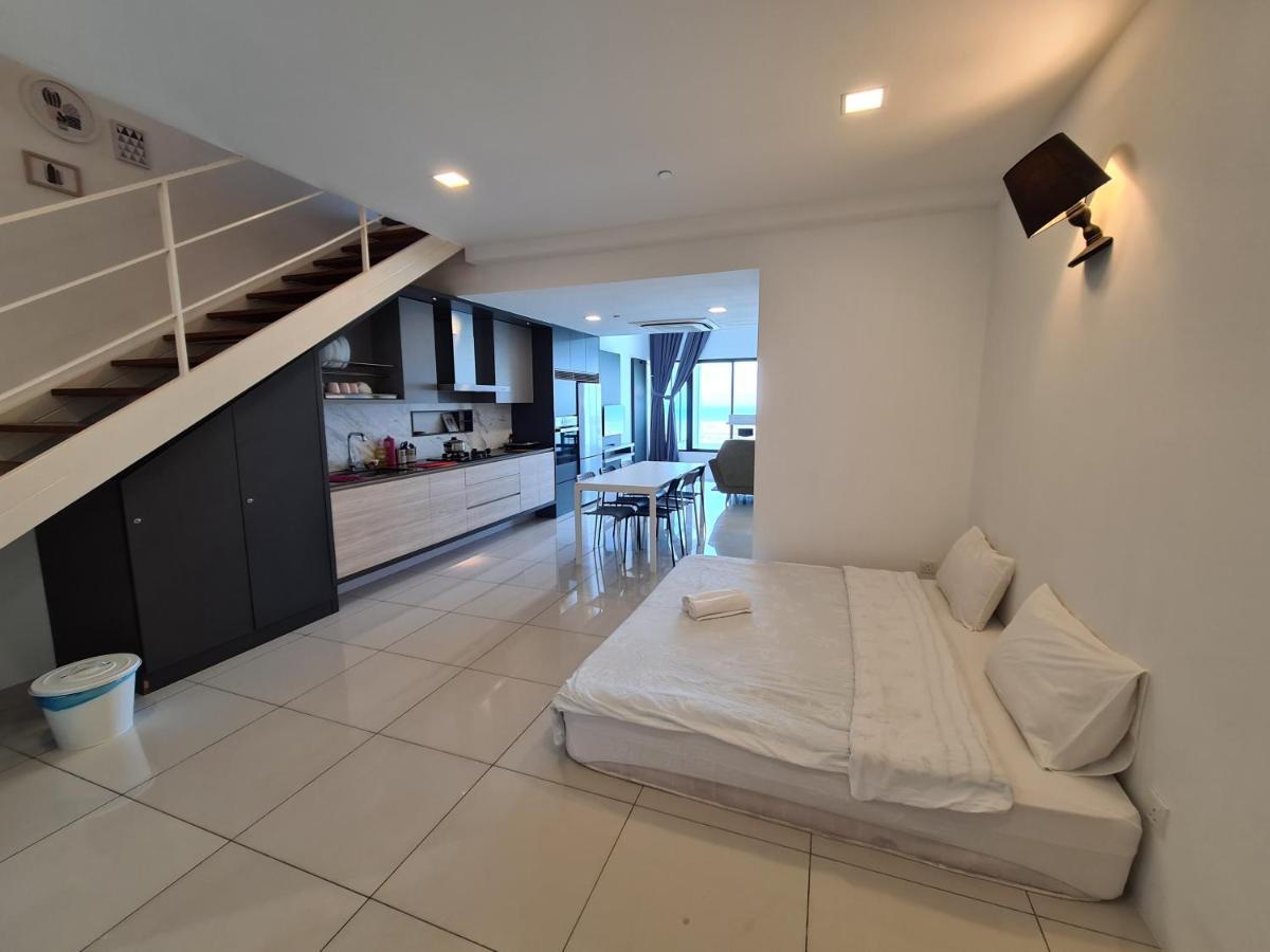 Sunrise Gurney Premium Executive City/Seafront Suite - Penang George Town Esterno foto
