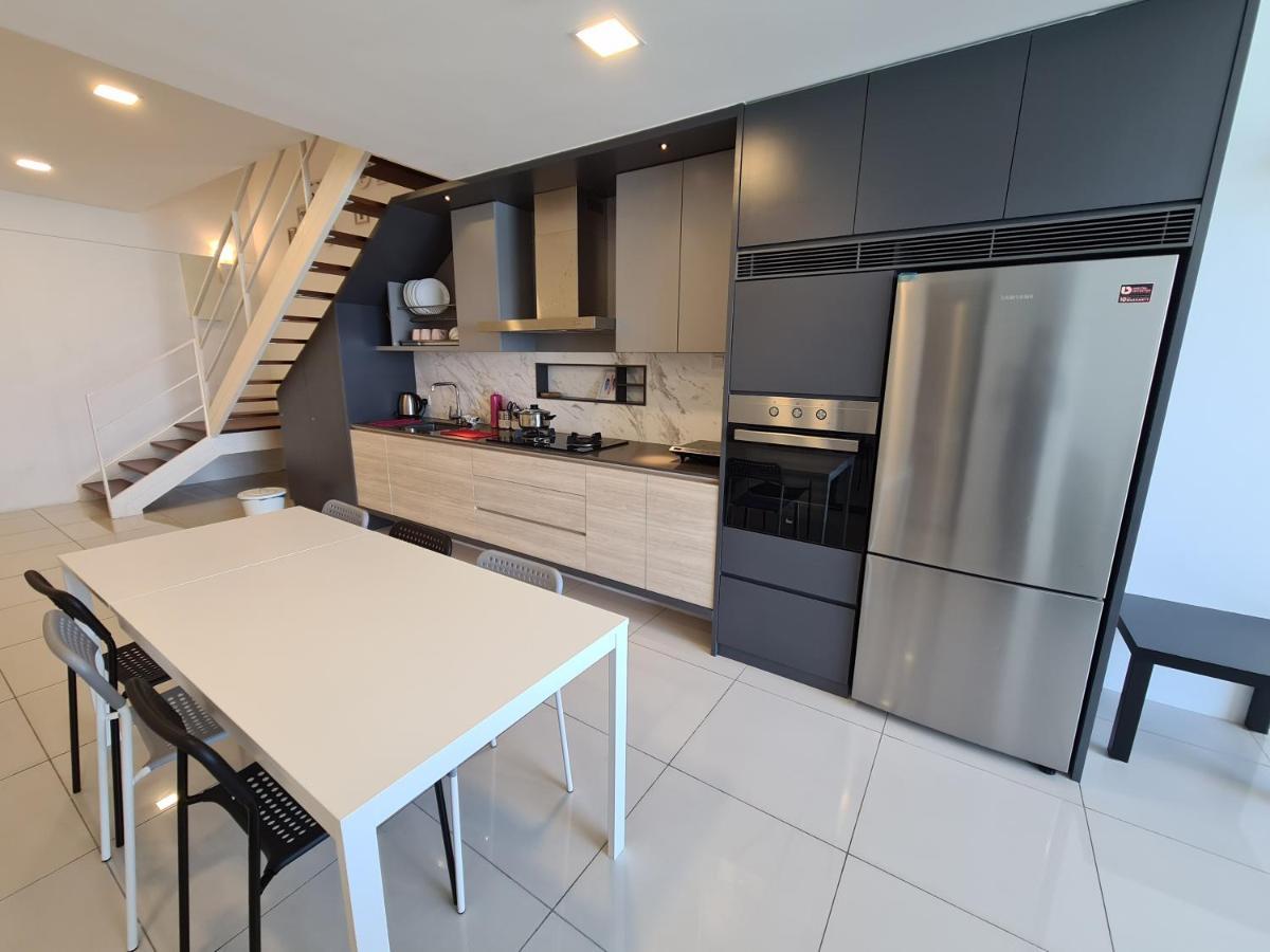 Sunrise Gurney Premium Executive City/Seafront Suite - Penang George Town Esterno foto