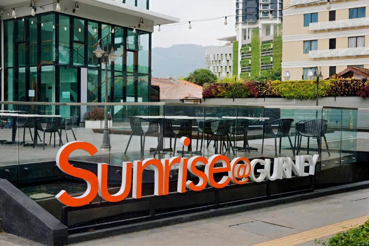 Sunrise Gurney Premium Executive City/Seafront Suite - Penang George Town Esterno foto