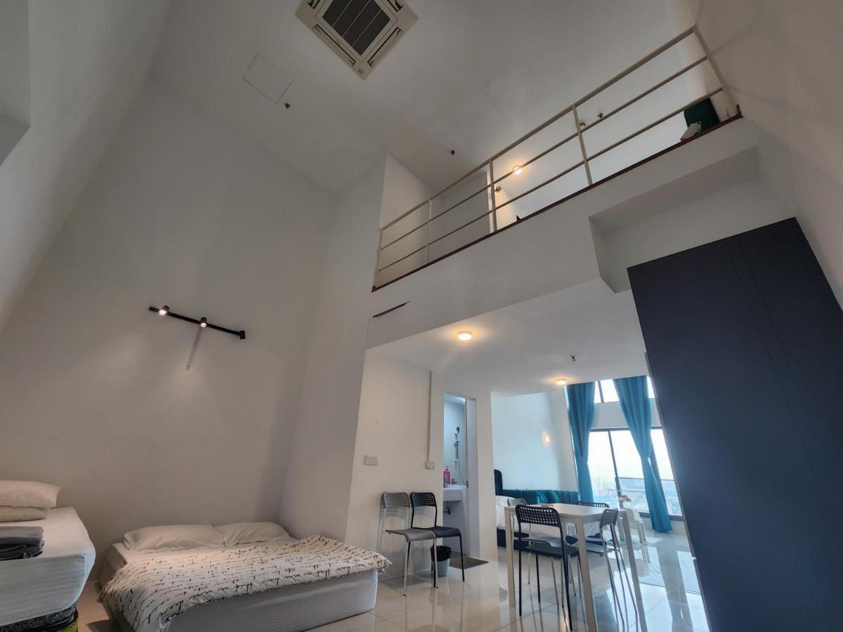 Sunrise Gurney Premium Executive City/Seafront Suite - Penang George Town Esterno foto
