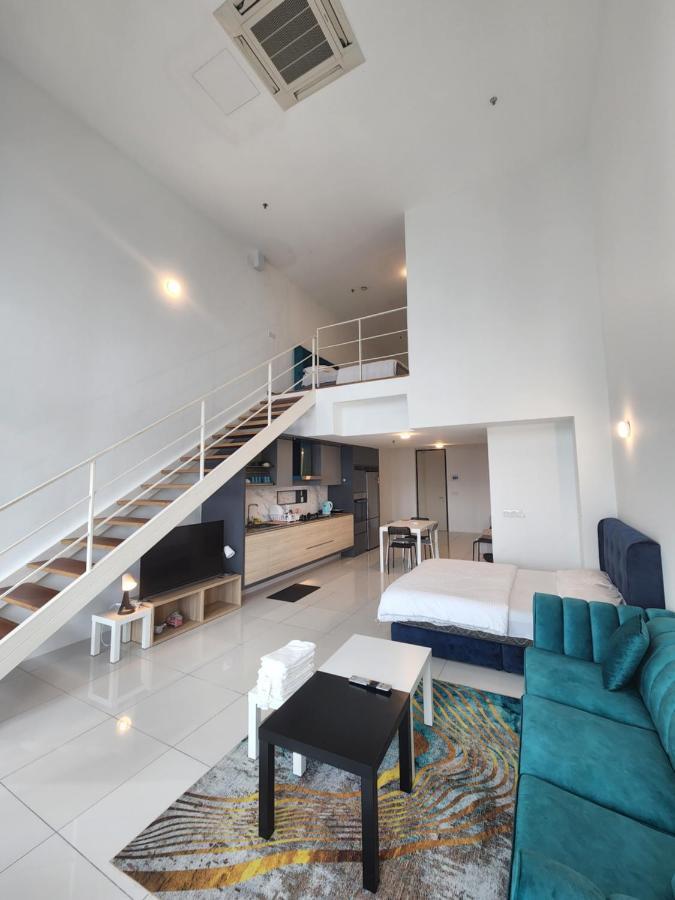Sunrise Gurney Premium Executive City/Seafront Suite - Penang George Town Esterno foto