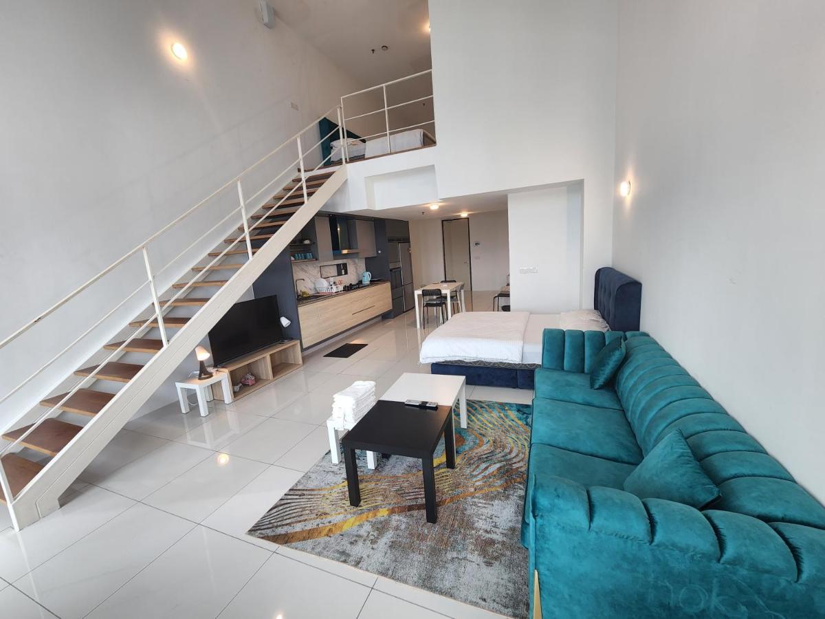 Sunrise Gurney Premium Executive City/Seafront Suite - Penang George Town Esterno foto